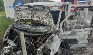 Mașină făcută SCRUM într-o localitate din Cluj. De la ce a pornit incendiul