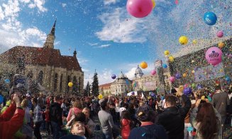 Au început Zilele Clujului. Seară de teatru în Piața Unirii / Ce poți vedea în peste 40 de locuri din oraș