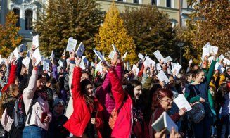 Clujul are printre cei mai mulți cititori din țară. Ce lecturează românii