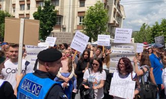 Guvernul a invitat sindicatele din Educaţie la o nouă rundă de negocieri