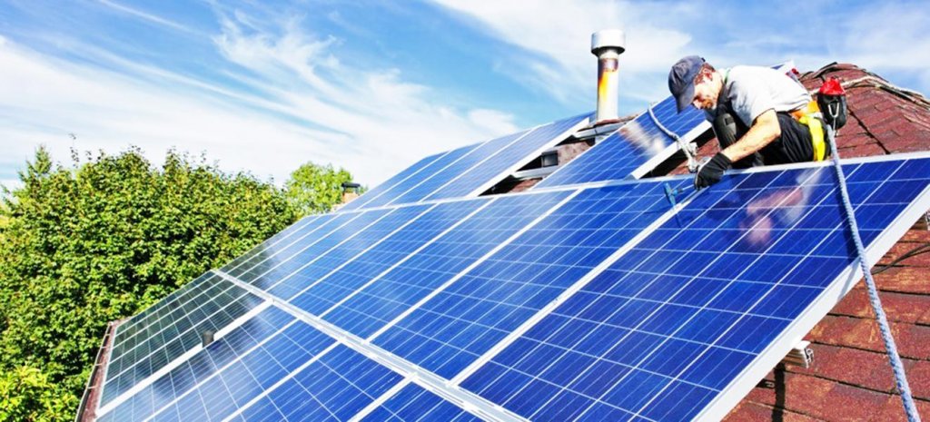 Se apropie perioada de înscriere pentru „Casa Verde Fotovoltaice” zona Cluj. Fondurile pentru regiunea Nord-Est s-au dat în 5 minute