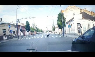 Alt teribilist  certat cu Codul Rutier, la volan prin Cluj-Napoca / "Măcar a ocolit pietonii"