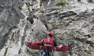 PREMIERĂ în România: exercițiu de salvare din mari pereți în Cheile Turzii