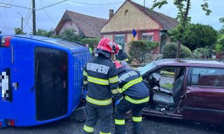 ACCIDENT în Cluj-Napoca: 3 maşini implicate şi 4 victime extrase