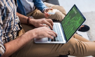 Atenție unde dați bani pe internet. Peste 170 de firme neautorizate prestează online servicii și activități de investiții