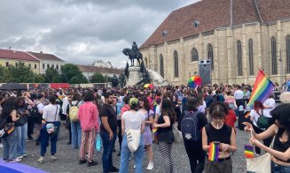 Marșul Cluj Pride. Peste 2.000 de persoane s-au adunat în Piața Unirii