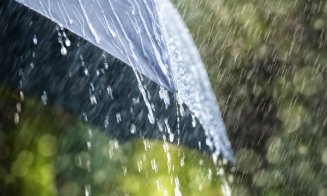 Cod galben: Ploi și descărcări electrice în câteva localități din județul Cluj