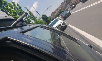 Acident GRAV pe Moților. O persoană, prinsă sub roțiile unei mașini