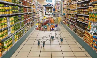 Protecția Consumatorilor obligă magazinele să afișeze preţul cel mai mare şi cel mai mic cu aceleaşi caractere