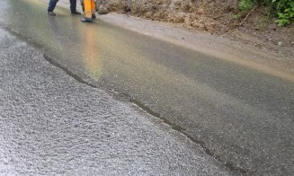 Scurgeri de aluviuni de pe versanți pe drumurile Gilău-Mărișel și Băișoara-Muntele Băișorii