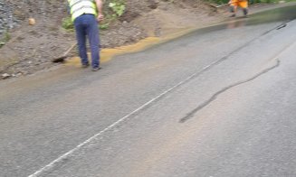 Scurgeri de aluviuni de pe versanți pe drumurile Gilău-Mărișel și Băișoara-Muntele Băișorii