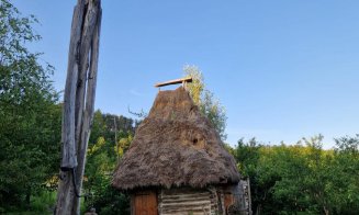 Cătunu' lui Victor, locaţie de vacanţă cu căsuţe vechi de peste 100 de ani