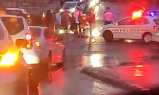 ACCIDENT în Cluj-Napoca: Scuter vs. maşină