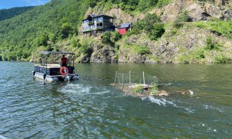 Lacul Tarnița, curățat de sute de voluntari. Au fost strânși mii de saci de deșeuri