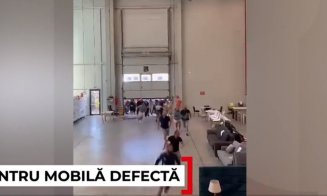 Clujenii s-au înghesuit la la mobilă cu defecte, vândută la prețuri mici. O canapea s-a vândut cu 50 de lei