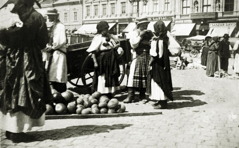 Zi de târg în Clujul anului 1908