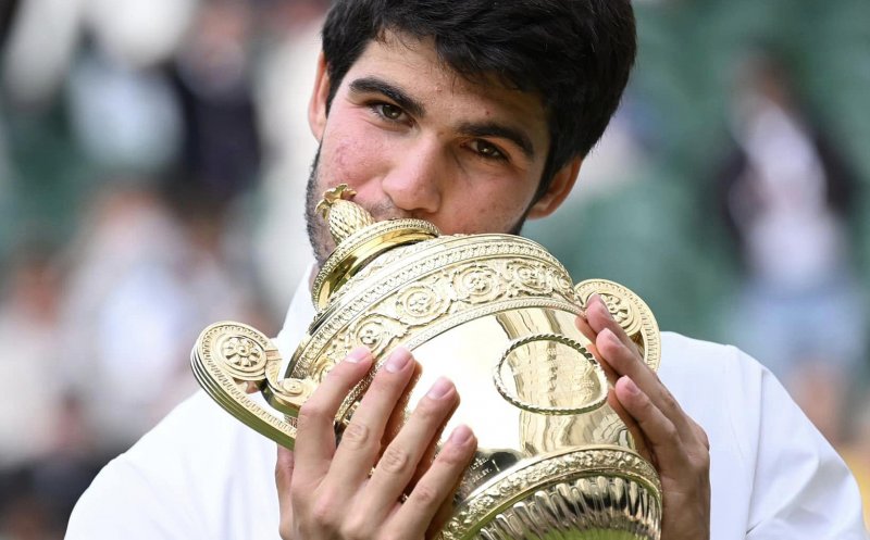 Spaniolul de 20 de ani care l-a învins în finala de la Wimbledon pe Novak Djokovici