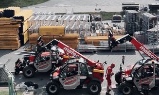 Au venit băieții cu mușchi de la UNTOLD! Forfotă cu logistica festivalului la stadionul Cluj Arena