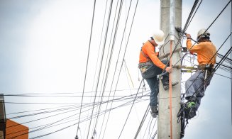 Căzuți la datorie. Doi bărbați au murit electrocutați în timp ce executau lucrări la un stâlp