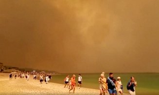 Insulele din Grecia afectate de incendii în acest moment / Precizările MAE pentru turiștii români
