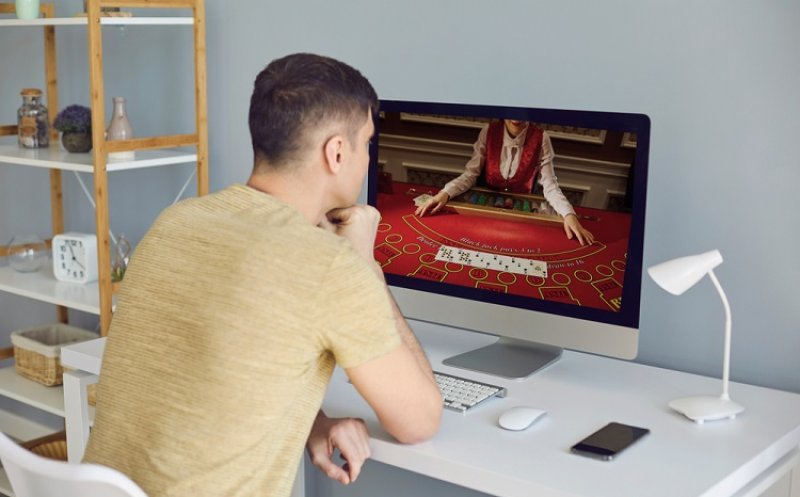 Importanța gestionării bugetului de joc în cazinourile online - Cât de conștienți sunt jucătorii români?