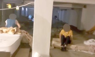 Ce NU au văzut autoritățile după 3 controale la un ”lagăr de exterminare” din Mureș: Copii malnutriți, muște, fecale, sânge, paturi între mormane de n