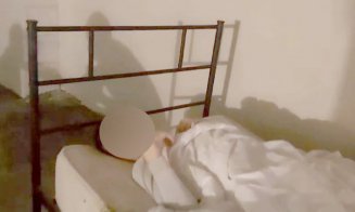 Ce NU au văzut autoritățile după 3 controale la un ”lagăr de exterminare” din Mureș: Copii malnutriți, muște, fecale, sânge, paturi între mormane de n