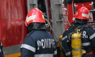 Cluj: INCENDIU la o fabrică de paleți. Pompierii au intervenit cu patru autospeciale
