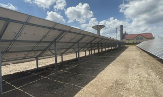 Clujul are un nou parc fotovoltaic. Boc: „30% din energia folosită pentru a încălzi apartamentele cu termoficare e produsă de panouri”