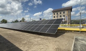 Clujul are un nou parc fotovoltaic. Boc: „30% din energia folosită pentru a încălzi apartamentele cu termoficare e produsă de panouri”
