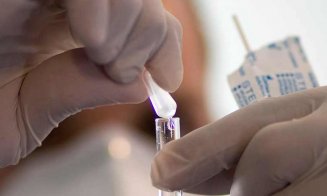 A fost lansat un test de sânge care îți spune dacă riști să faci Alzheimer. Cât costă și cum te testezi acasă