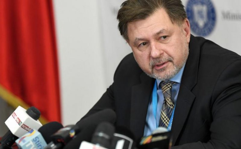 Rafila, reacţie la protestul din faţa ministerului, împotriva obligativităţii vaccinării: ''Demonstraţie a unui partid politic, este o greşeală majoră ''
