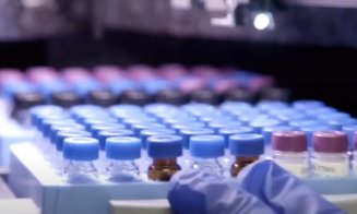 Cel  de-al treilea vaccin anti-COVID actualizat de la Pfizer/BioNTech, pe cale de a fi autorizat în UE. Cum se administrează