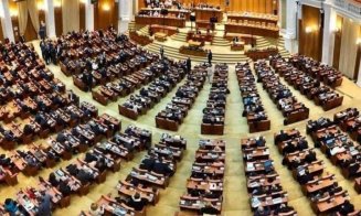 Parlamentarii clujeni se întorc la muncă! Ce priorități au în sesiunea de toamnă: Legea salarizării, pensii speciale vs Moțiune de cenzură
