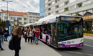 Elevii din Cluj-Napoca și mai multe comune, transport GRATIS cu autobuzele CTP. Cum pot fi încărcate abonamentele