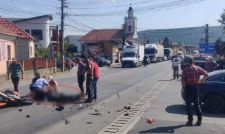 Accident GRAV cu un motociclist în Cluj! Bărbatul este inconștient / Elicopterul SMURD intervine