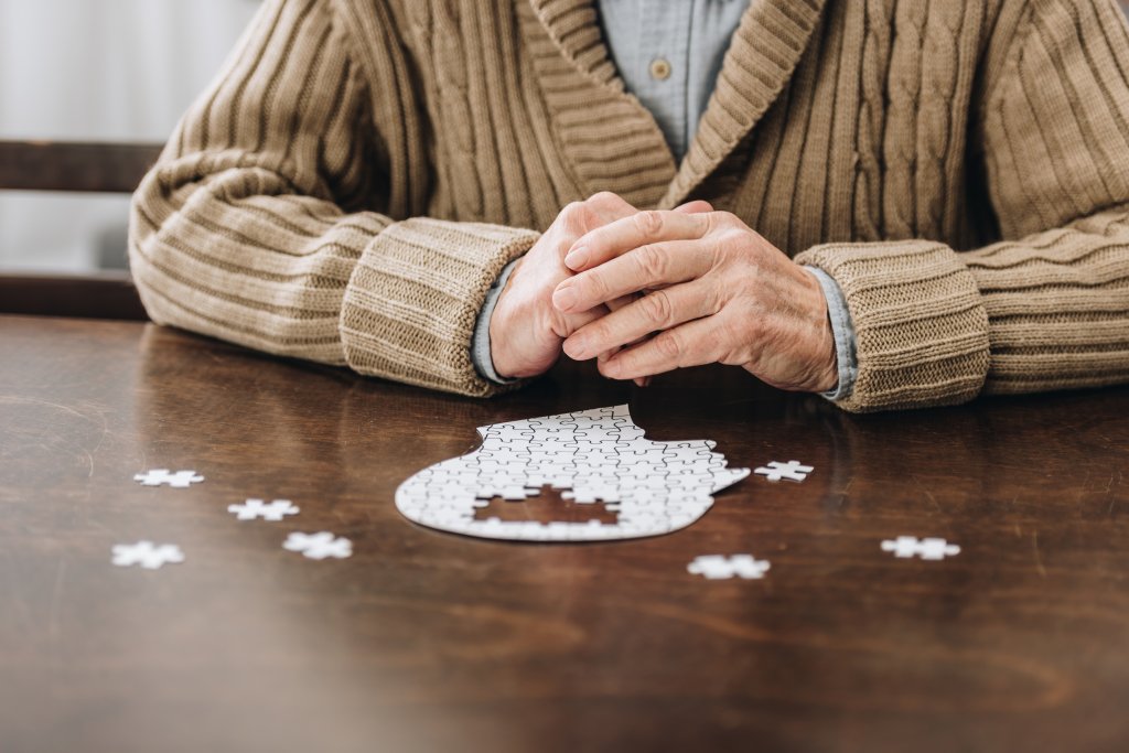 Clujul marchează Ziua Internațională Alzheimer/ Testări gratuite a memoriei în mai multe locații din oraș
