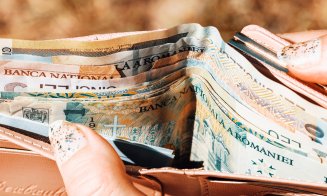 Salariul minim pe economie, mărit de luna viitoare. Cât ar fi creșterea „în mână”