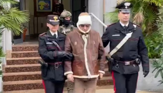A murit șeful mafiei siciliene. „Ultimul naș” suferea de cancer