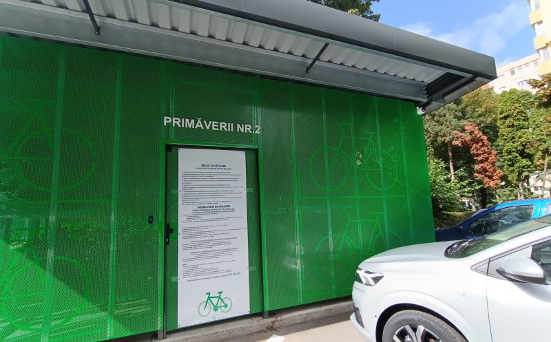 "Parking" de biciclete cu panouri fotovoltaice, pe Primăverii 2, în Mănăştur. Bugetarea participativă dă roade