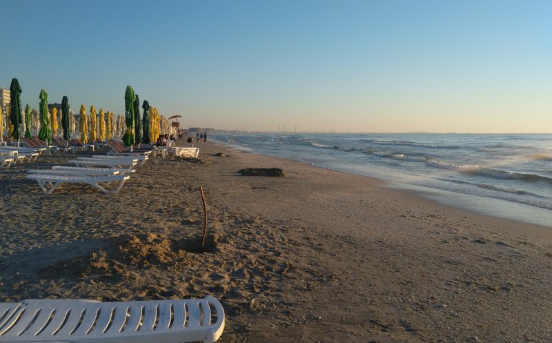 O tânără a fost găsită moartă pe plajă, în Mamaia