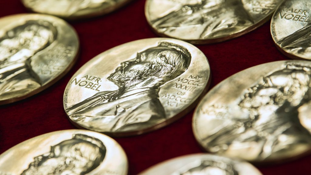 Premiul Nobel pentru Medicină a fost câștigat de pionierii vaccinurilor cu ARN mesager