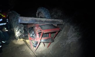 Un taf care tracta un microbuz a fost lovit de un tren care circula pe ruta Sighetu Marmaţiei - Cluj-Napoca. Șoferul era BEAT și nu avea permis