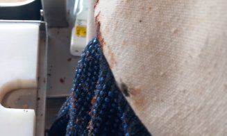 Comisarii ANPC au închis grill-urile Kaufland Cluj. Amenzi de peste 100.000 de lei pentru mizeria, marfa expirată și muștele găsite