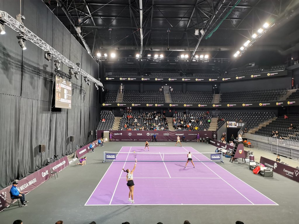 Spectacol la dublu la Transylvania Open 2023. Succes pentru Bara și J. Cristian în fața perechii Gae/Tomova