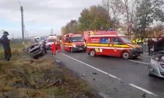 Accident GRAV în Bistrița-Năsăud. 5 răniți, printre care trei copii și o gravidă, toți aflați într-o mașină condusă de un clujean