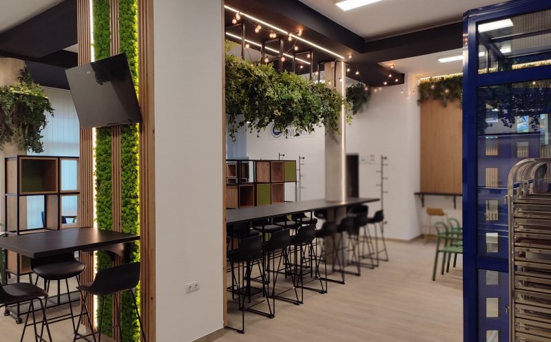 Restaurantul studențesc Juventus al UBB Cluj a fost modernizat. David: "Am încercat să le oferim studenților condiții demne de universitatea și orașul în care studiază"