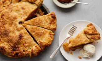 Desert perfect pentru o zi de toamnă. Cum faci cea mai simplă tartă cu mere