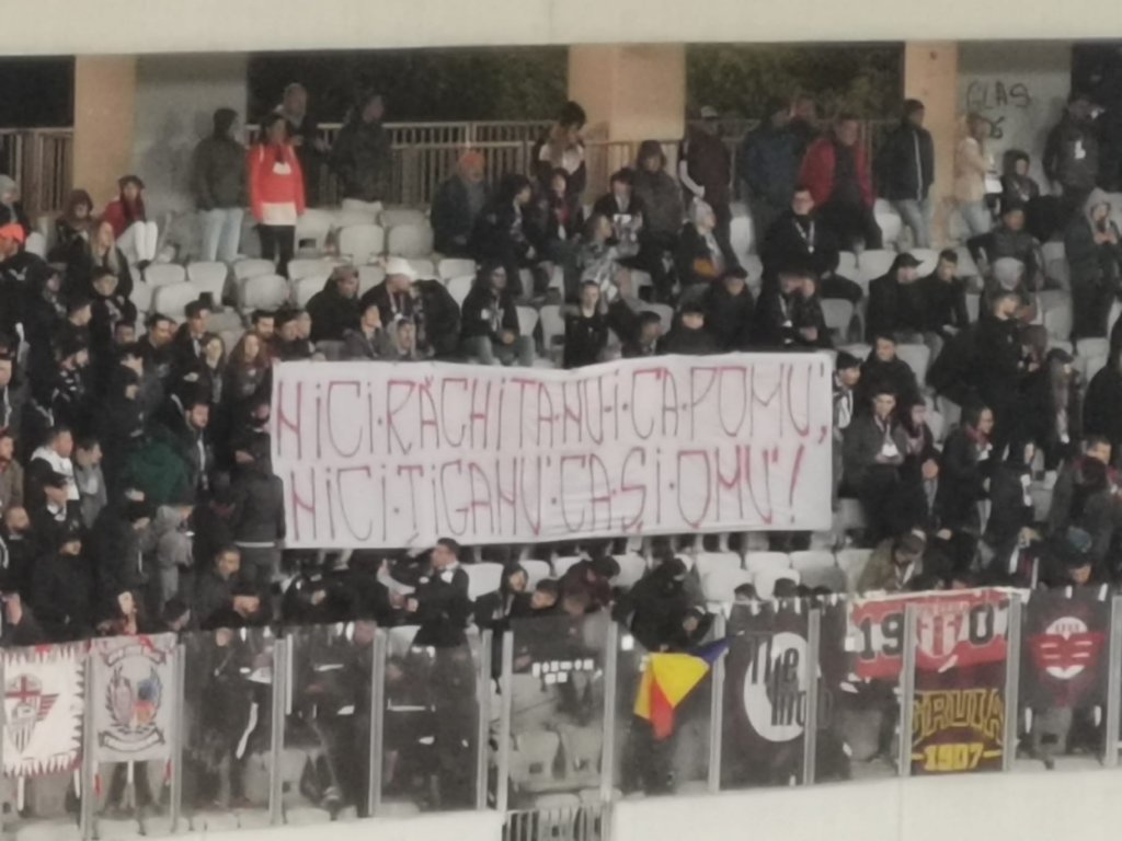 Decizie curioasă a CNCD. "U" Cluj, amendată pentru derapajele rasiste și xenofobe al fanilor CFR