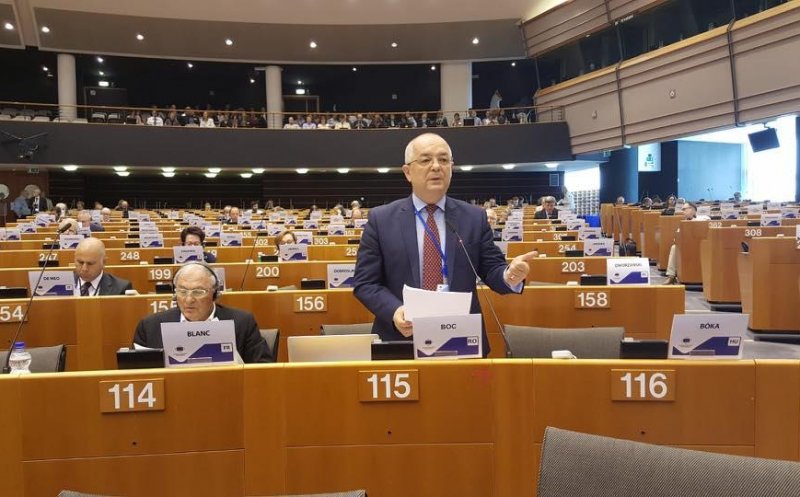 Produs de țară, cheia unei economii solide. Boc: ''Trebuie să ai și materia primă și produsul finit''